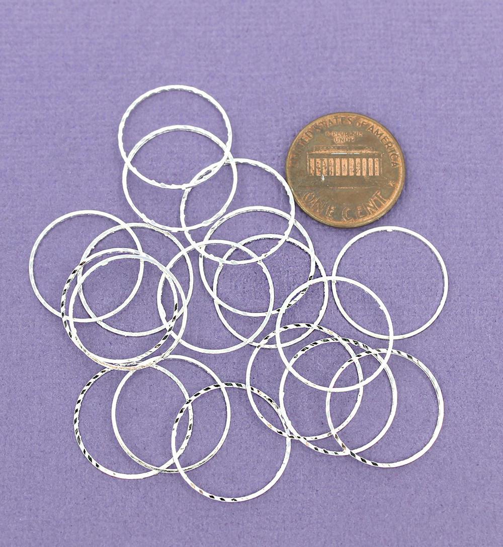 Anneaux argentés antiques 17 mm x 0,58 mm - Calibre 23 fermé - 20 anneaux - FD381
