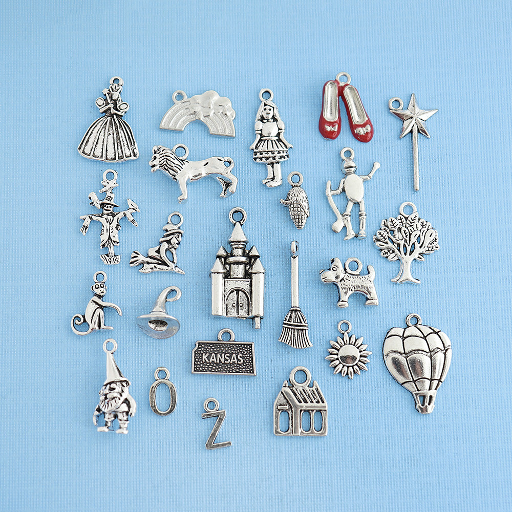 Deluxe Wizard of Oz Charm Collection Antique Silver Tone 23 Charms - COL297