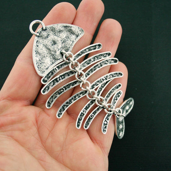 Charms de ton argent antique de poisson - SC6134