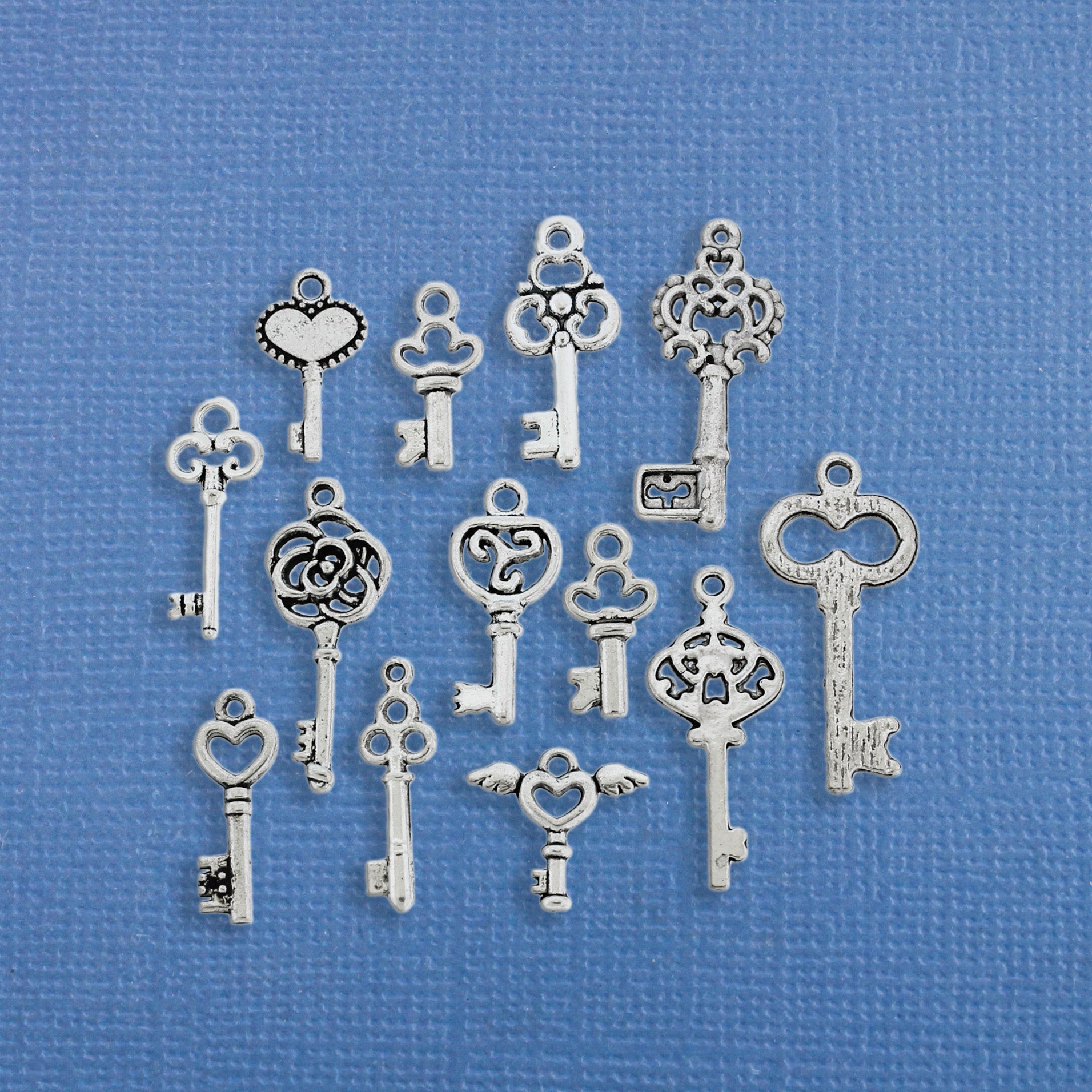 Key Charm Collection Ton argent antique 13 breloques différentes - COL236