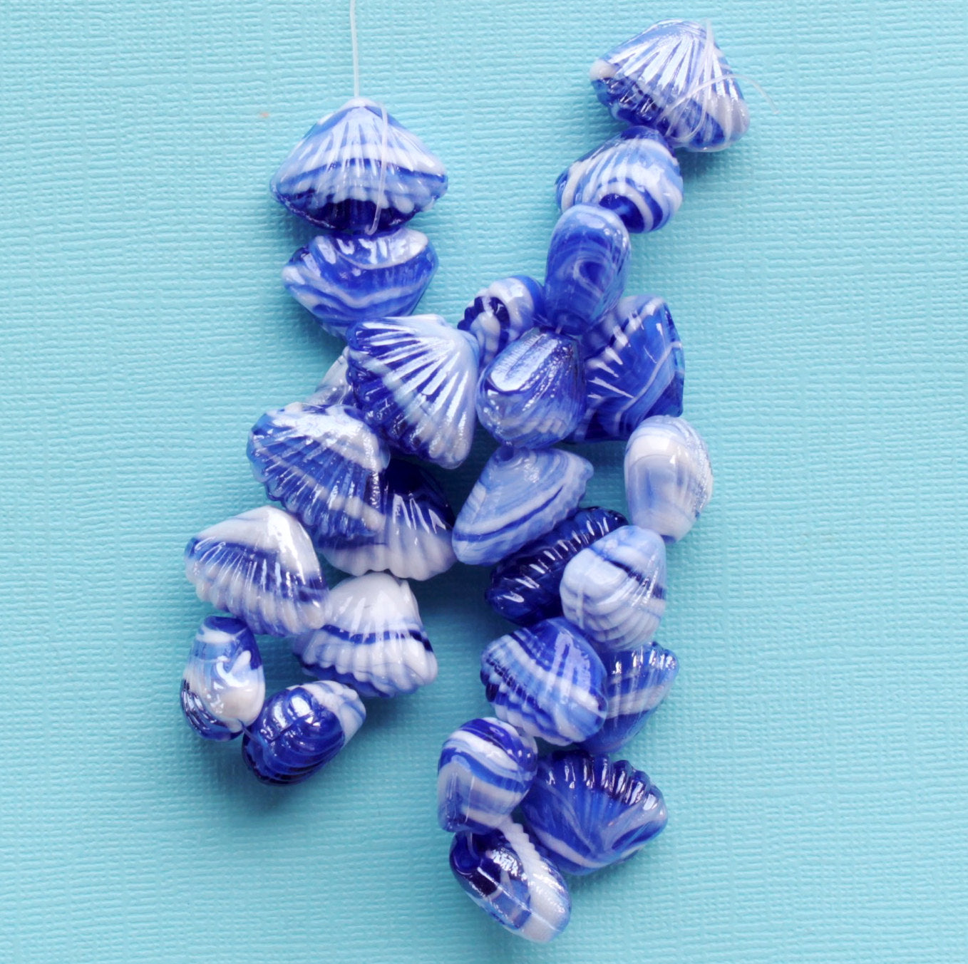Shell Glass Beads 22mm x 18mm - Blue and White - 6 Beads - BD550