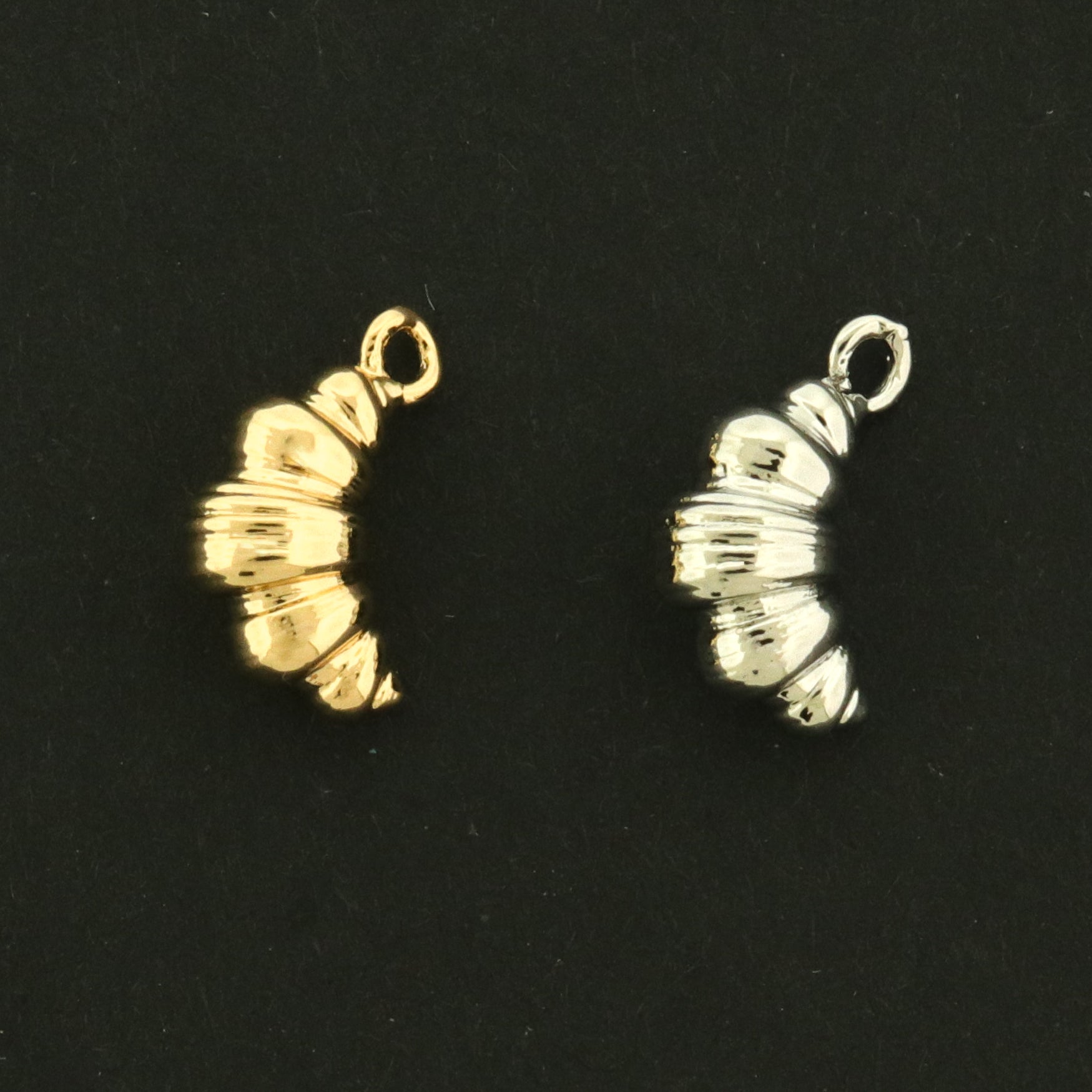 14k Croissant Charm - 3D Food Pendant - Choose Your Tone!