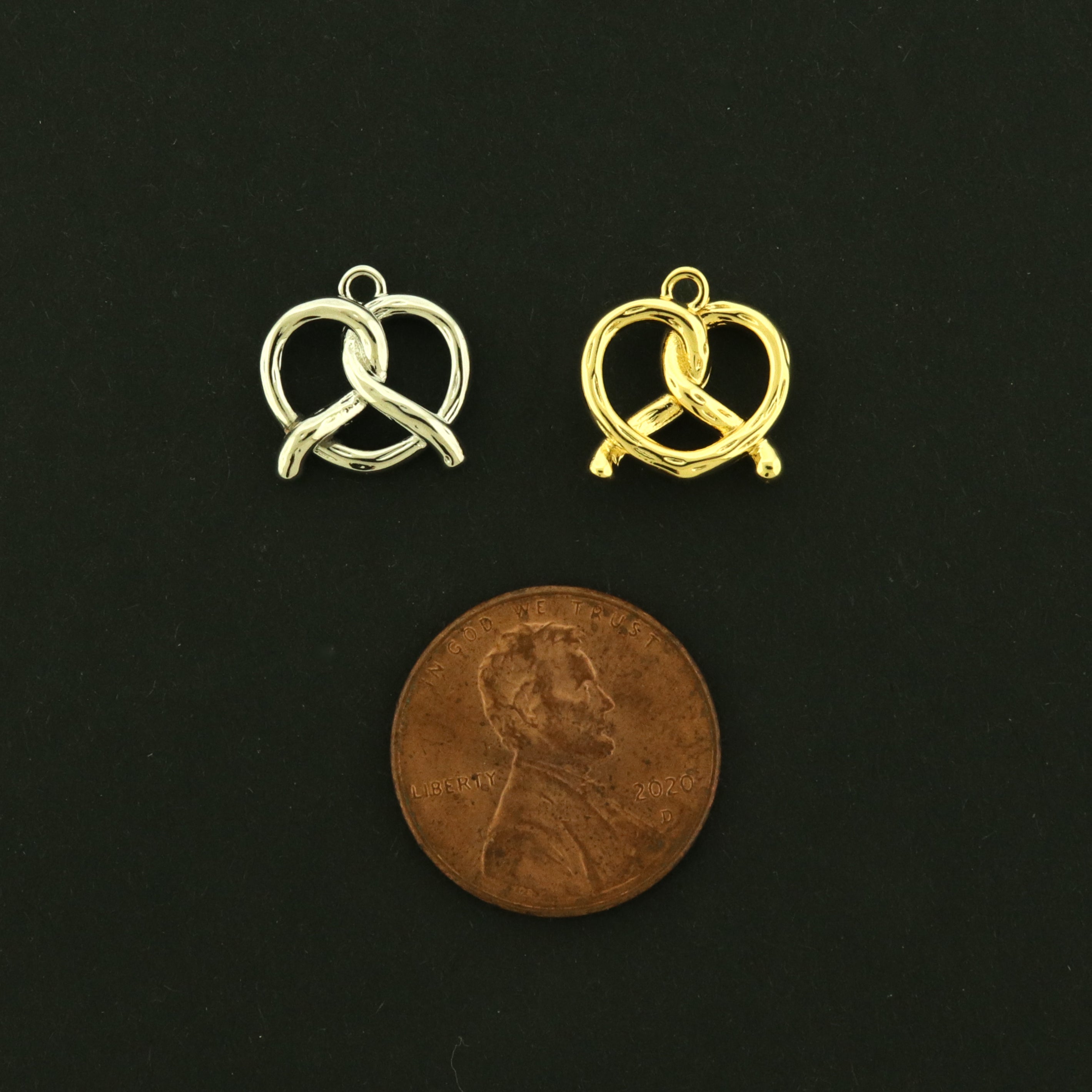 14k Pretzel Charm - 3D Food Pendant - Choose Your Tone!