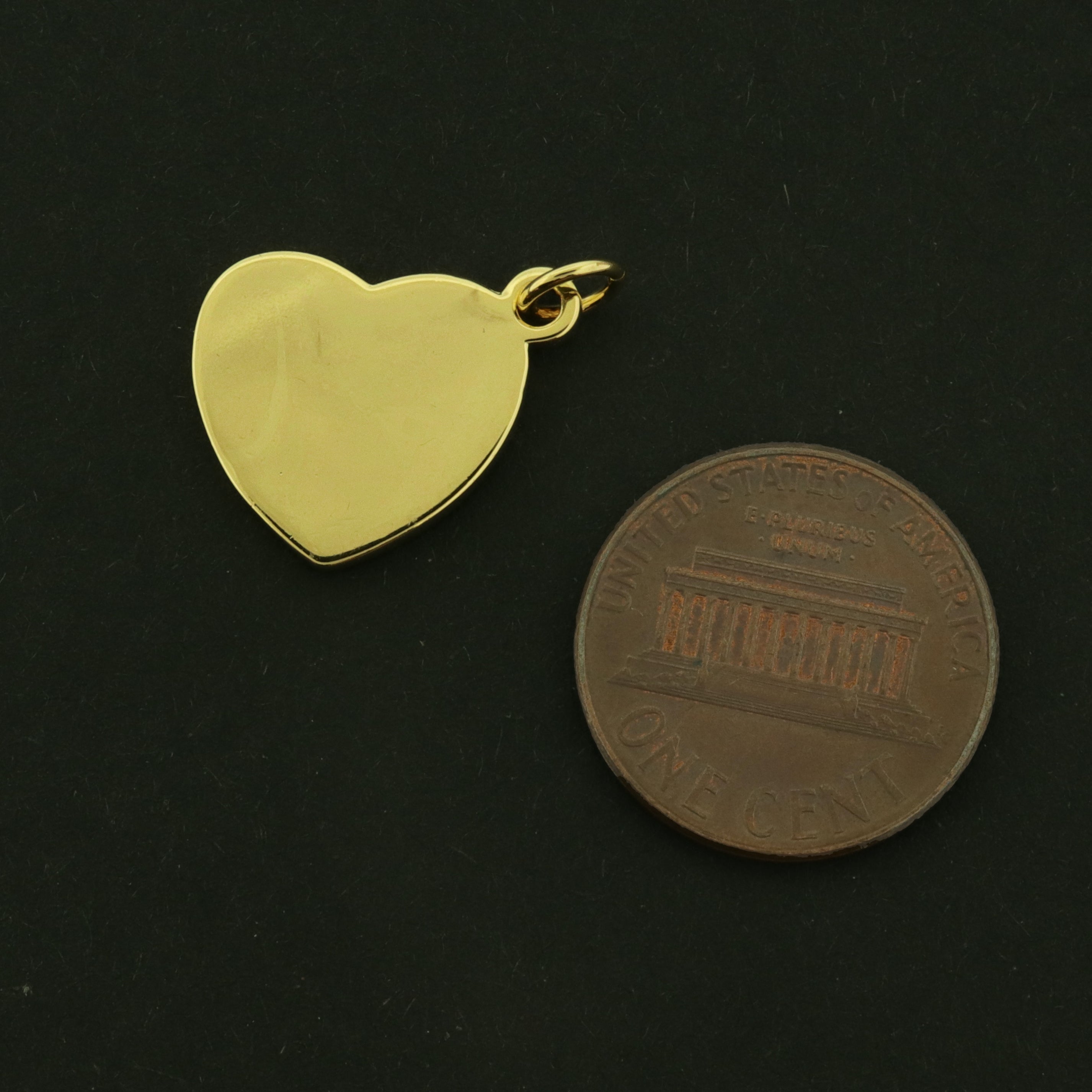 18k Aunt Charm - Family Pendant - 18k Gold Plated Brass - GLD848