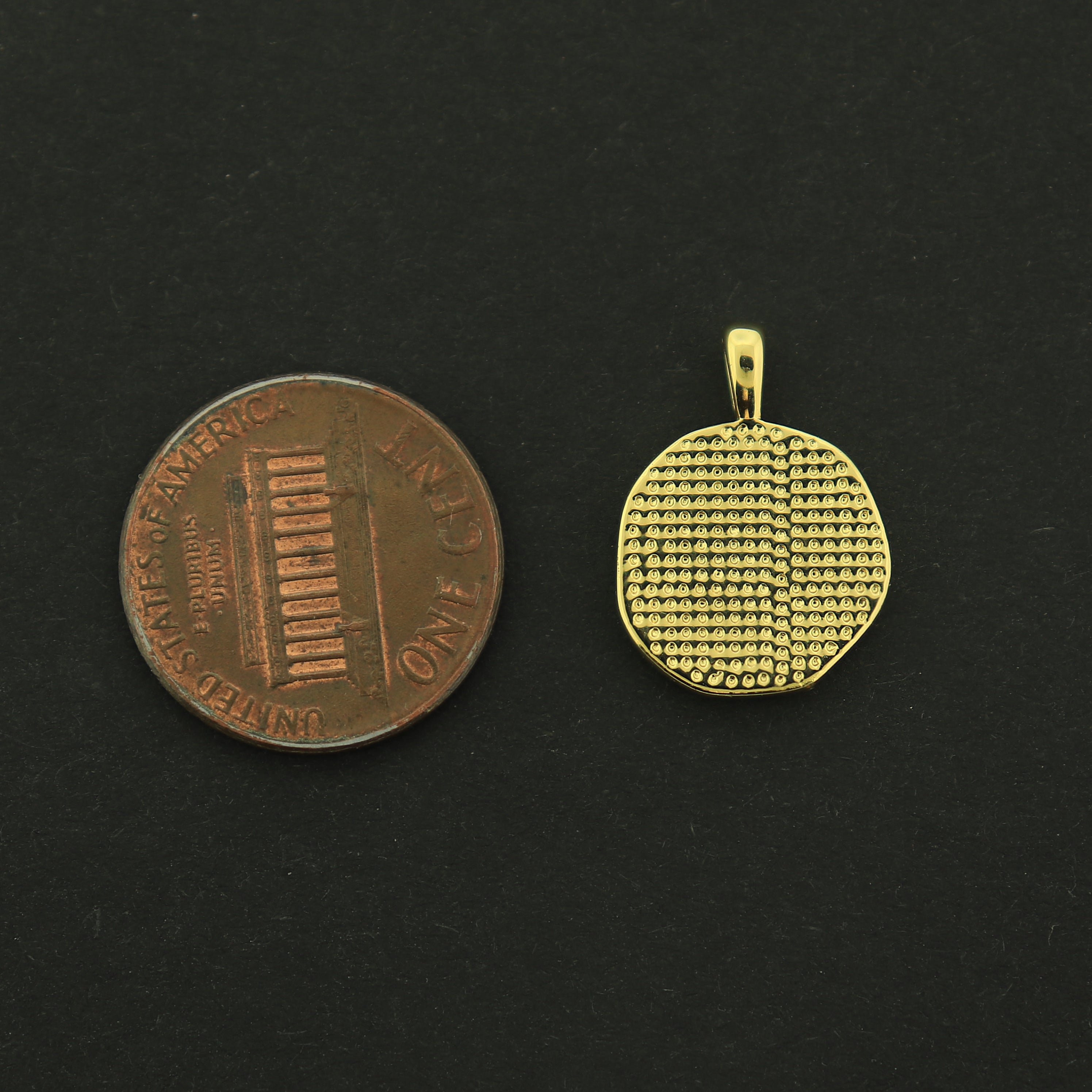 18k Hamsa Hand Charm - Spiritual Pendant - 18k Gold Plated - GLD461