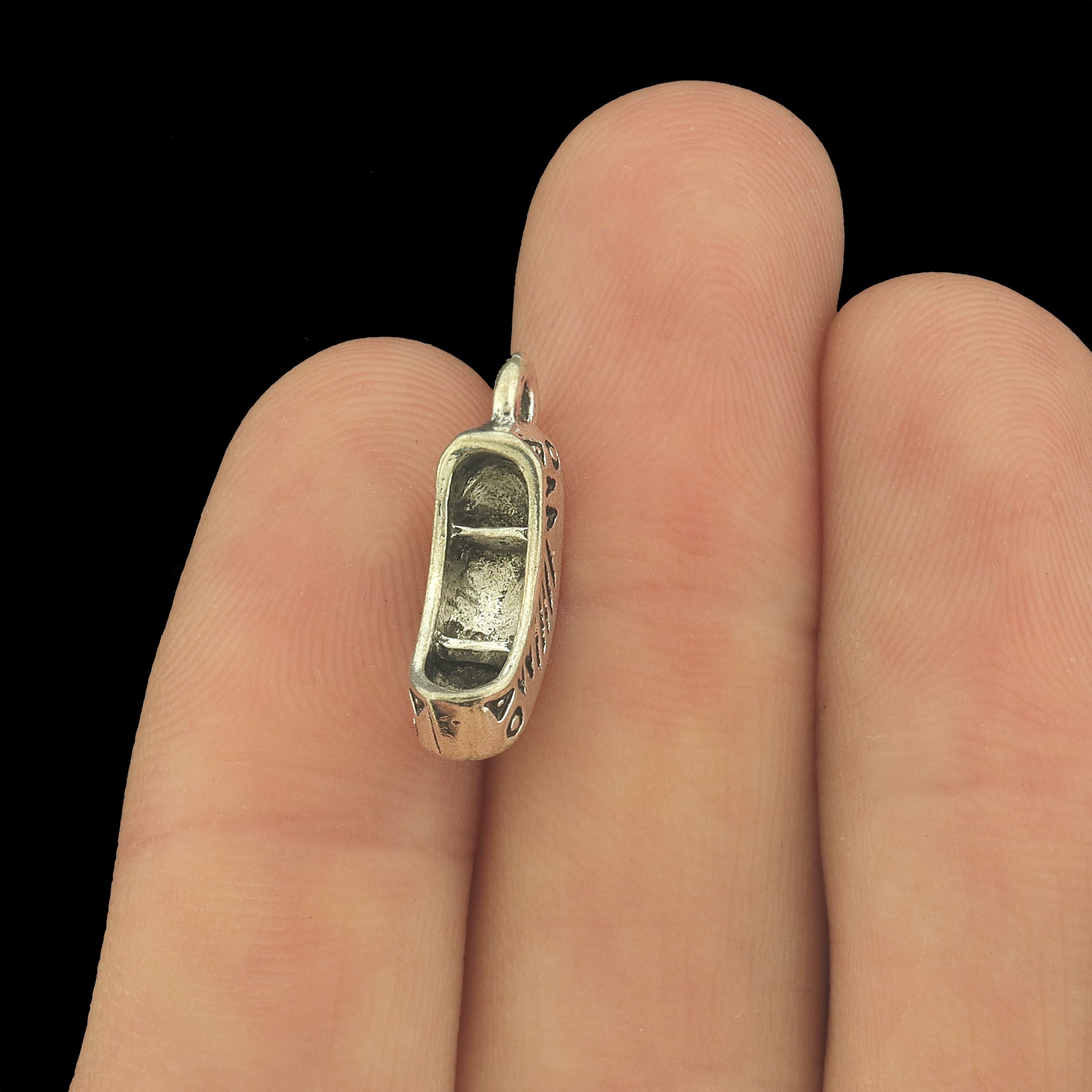 4 Canoe Antique Silver Tone Charms 3D - SC2997