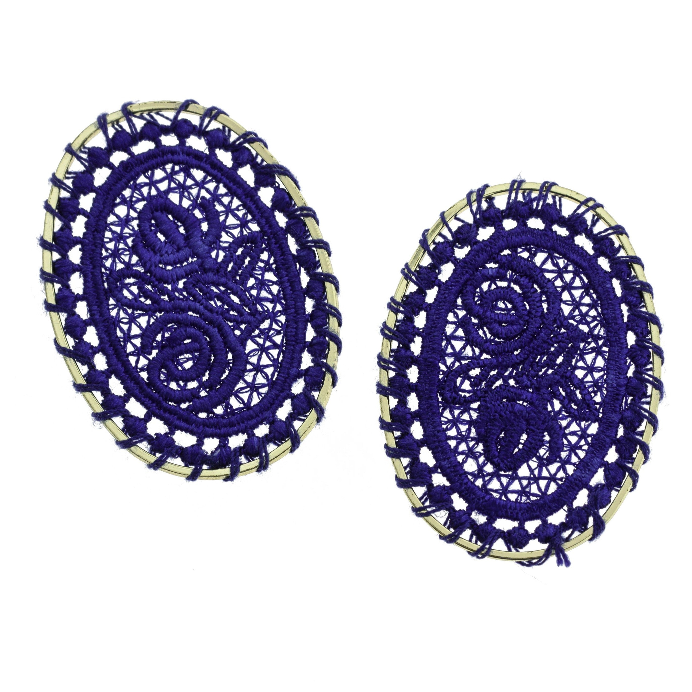 4 Woven Lace Gold Tone Pendants - Choose Your Color!