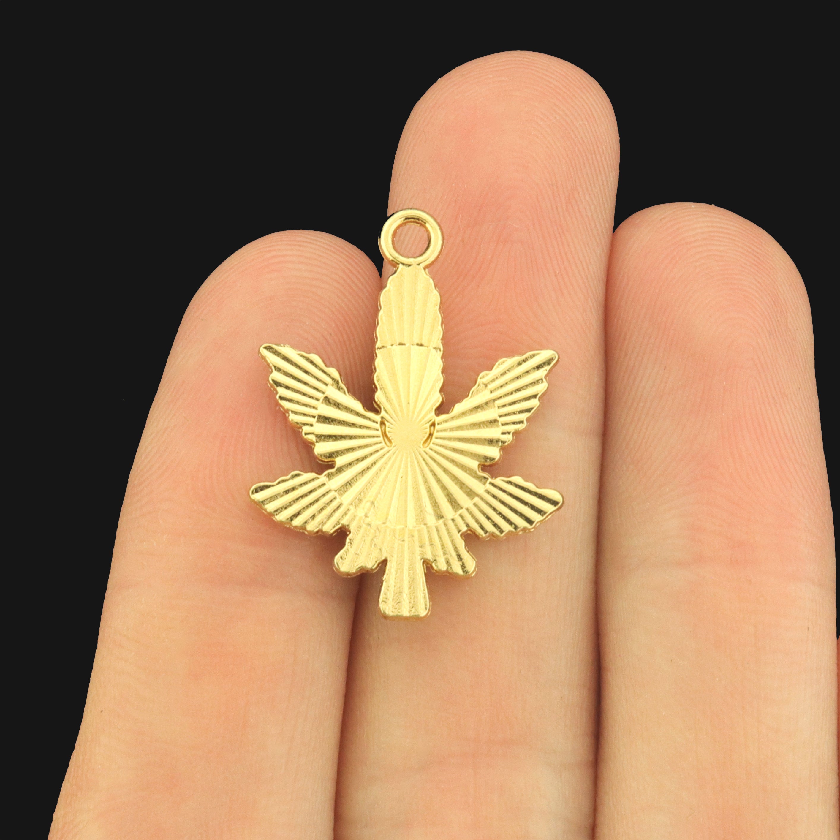 6 Weed Leaf Gold Tone Enamel Charms - Green - E1691