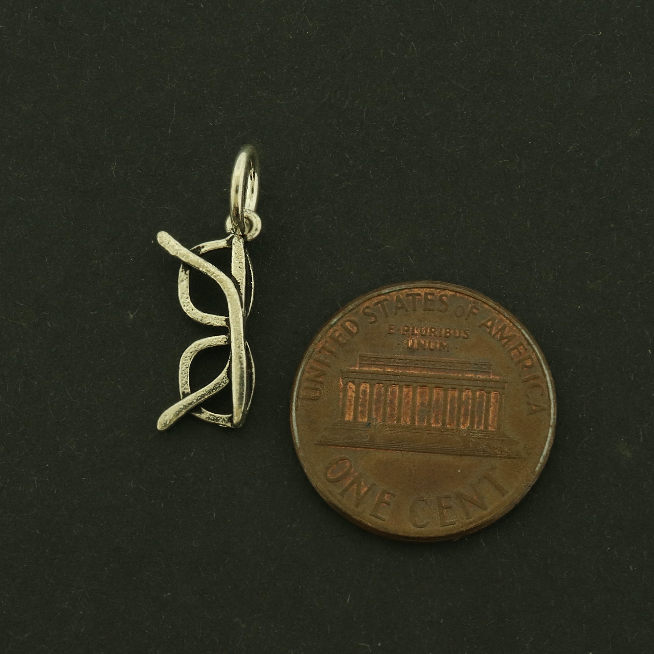 Eye Glasses Sterling Silver Charm - Reading Pendant - ST079