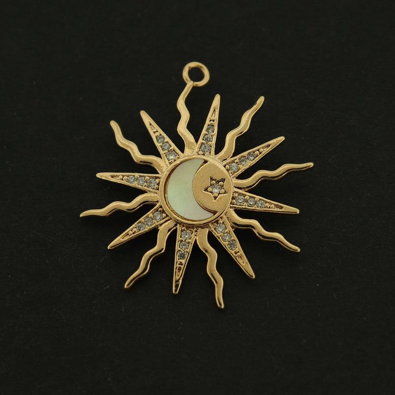 14k Moon and Sun  Charm - Celestial Pendant - 14k Gold Plated Brass - GLD642