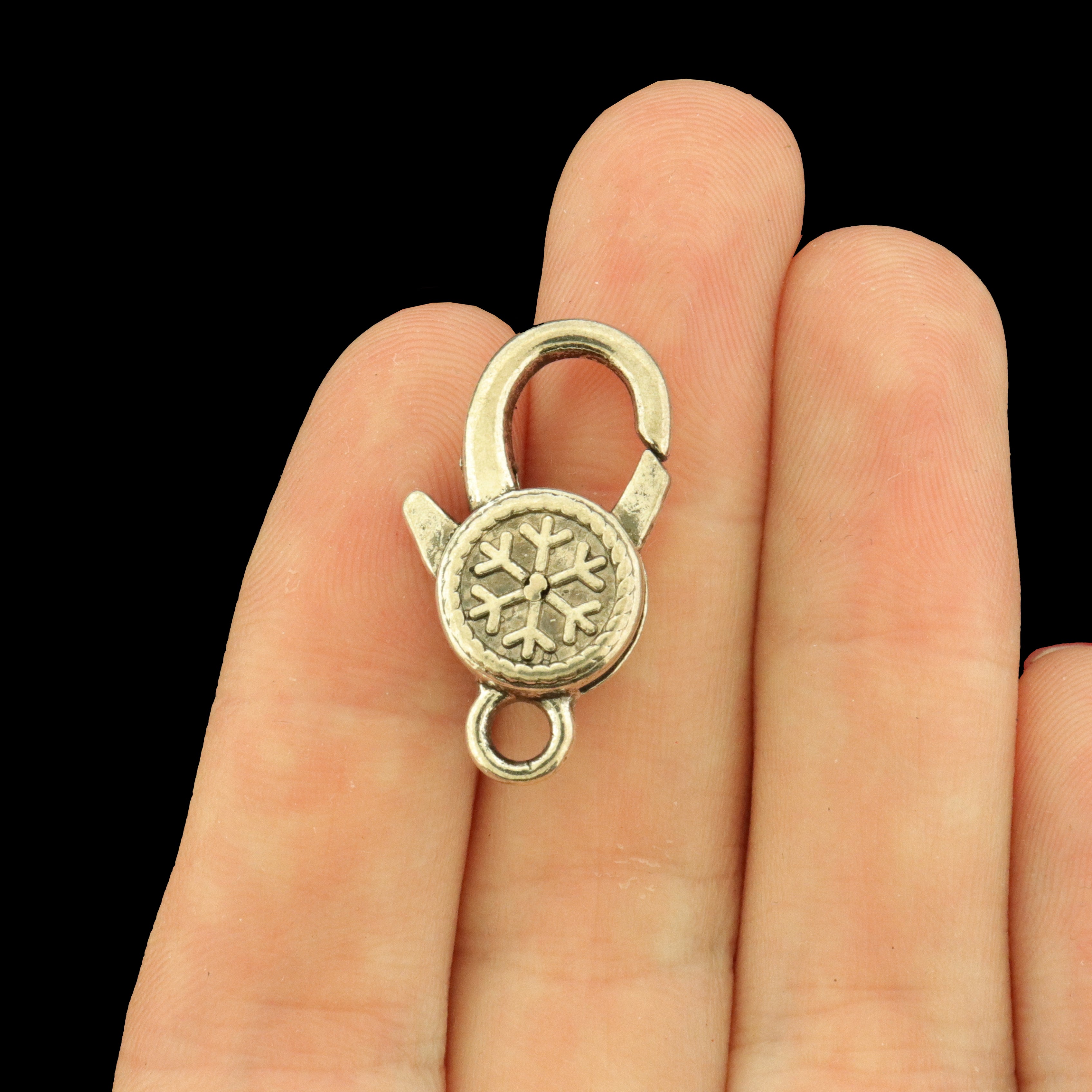 4 Christmas Snowflake Lobster Clasps - 25mm x 14mm - FD045