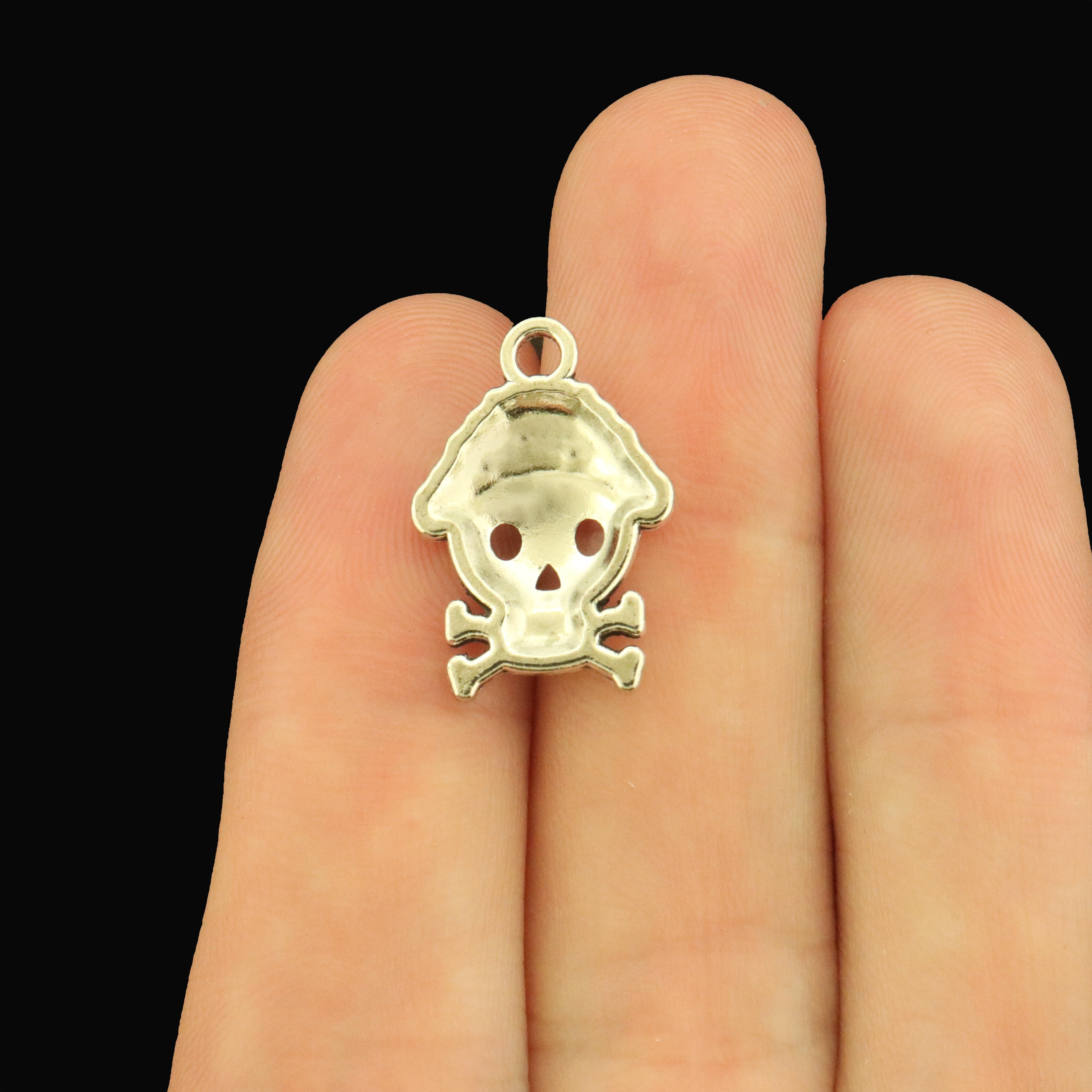 12 Pirate Skull Antique Silver Tone Charms - SC516