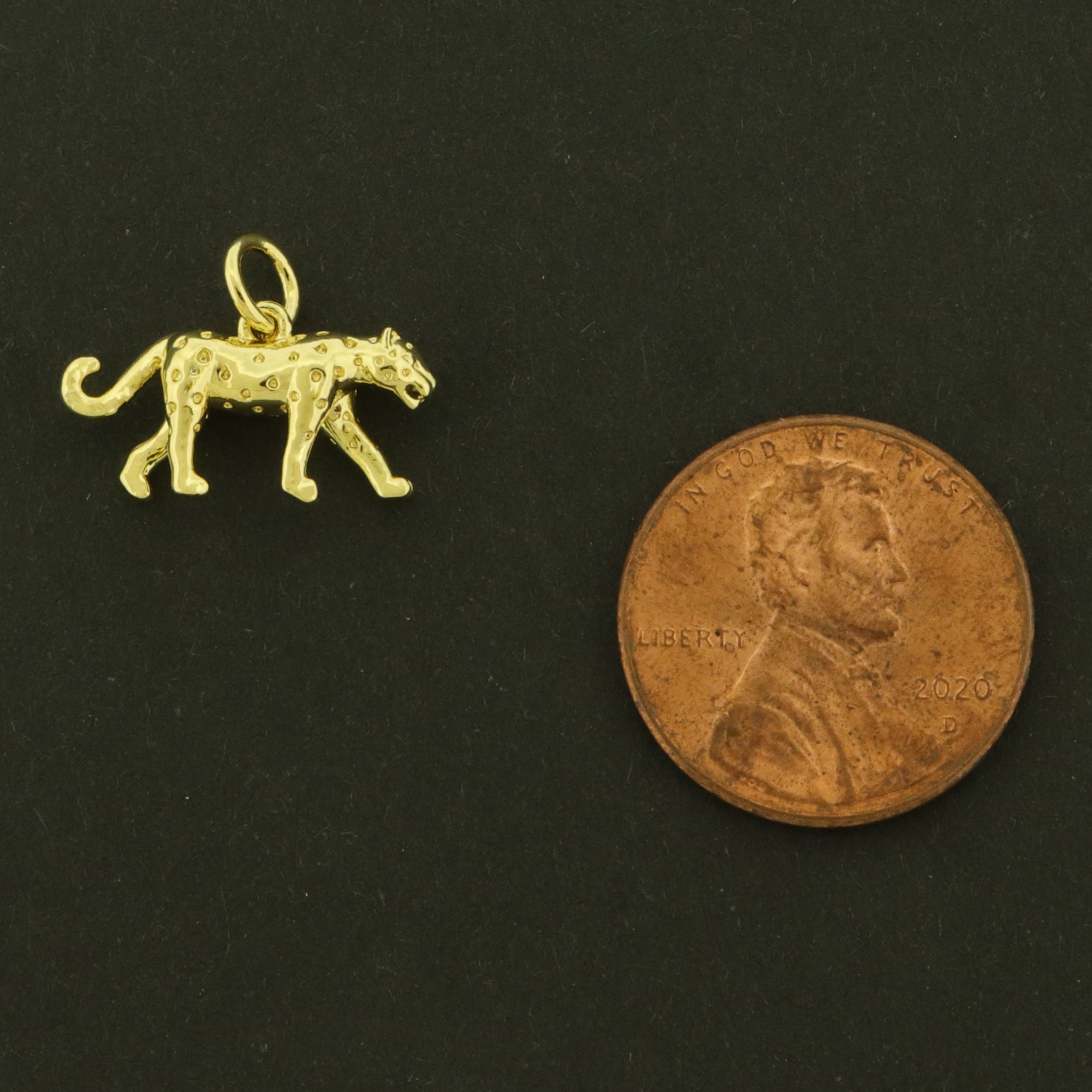 18k Cheetah Charm - 3D Animal Pendant - 18k Gold Plated Copper - GLD1295