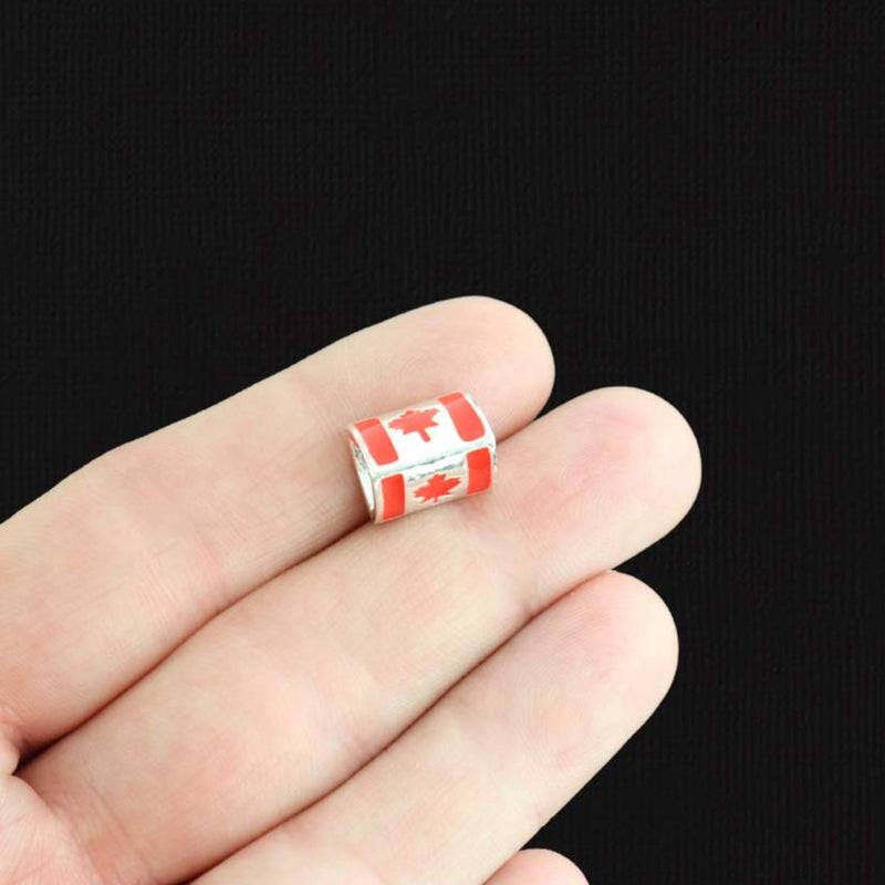 Perles en métal entretoise drapeau Canada 12 mm x 10 mm - ton argent et émail rouge - 4 perles - E1476
