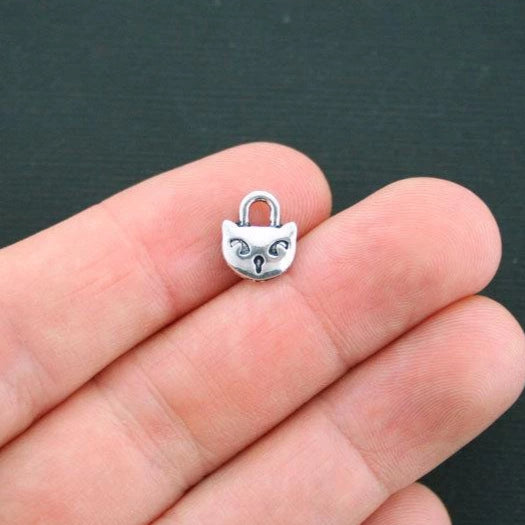 10 breloques argentées antiques de chat - SC951