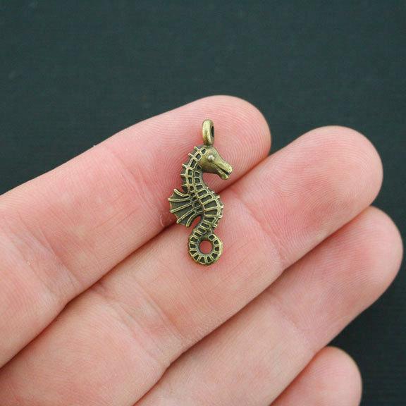10 breloques de ton bronze antique hippocampe 2 faces - BC1145