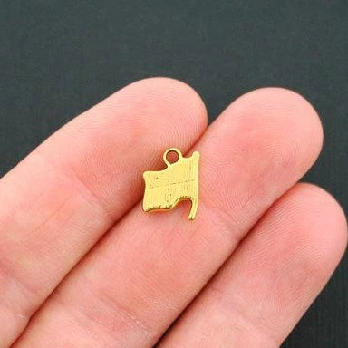 10 USA Flag Antique Gold Tone Charms - GC584