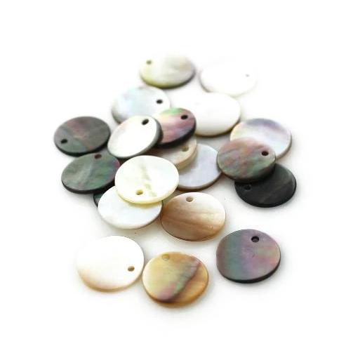 10 Black Lip Natural Shell Charms - BD1113