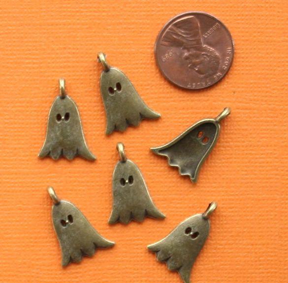 10 Ghost Antique Bronze Tone Charms - BC290