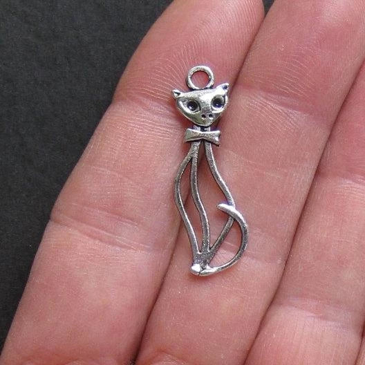 10 Kitty Cat Antique Silver Tone Charms - SC350