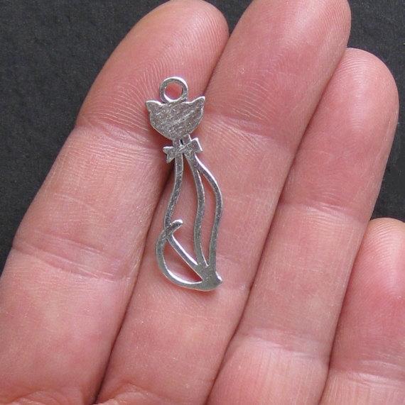 10 Kitty Cat Antique Silver Tone Charms - SC350