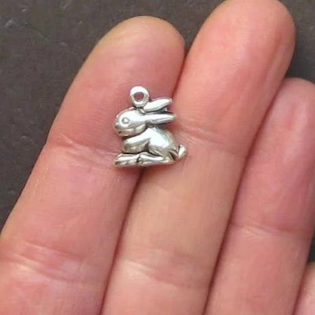 12 breloques argentées antiques lapin - SC030