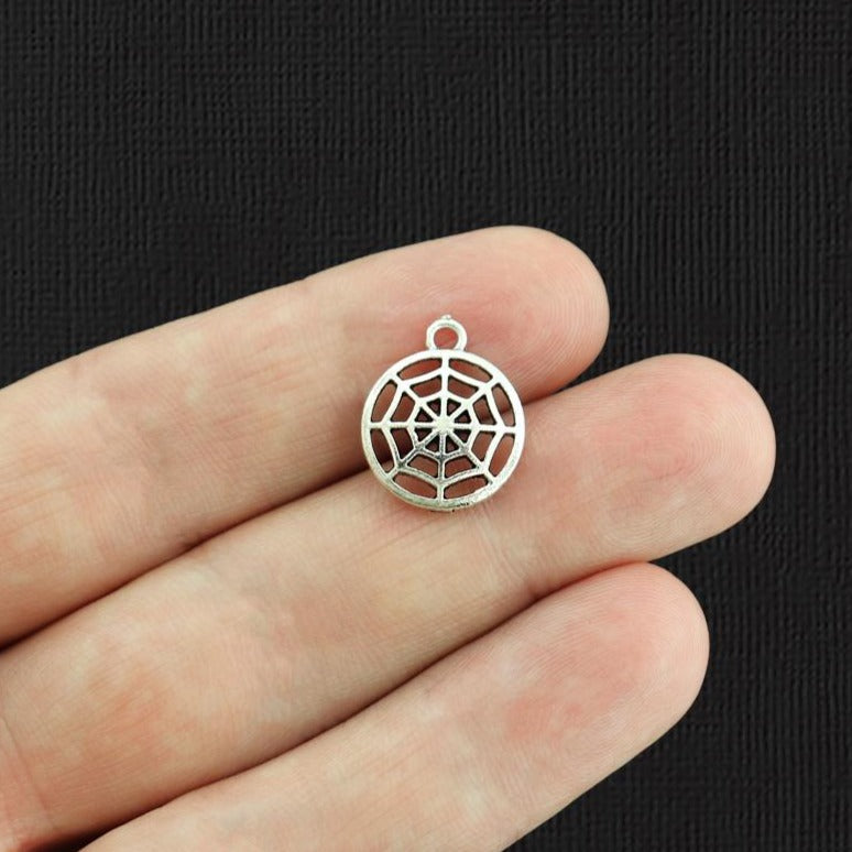 12 breloques argentées antiques en toile d'araignée - SC994
