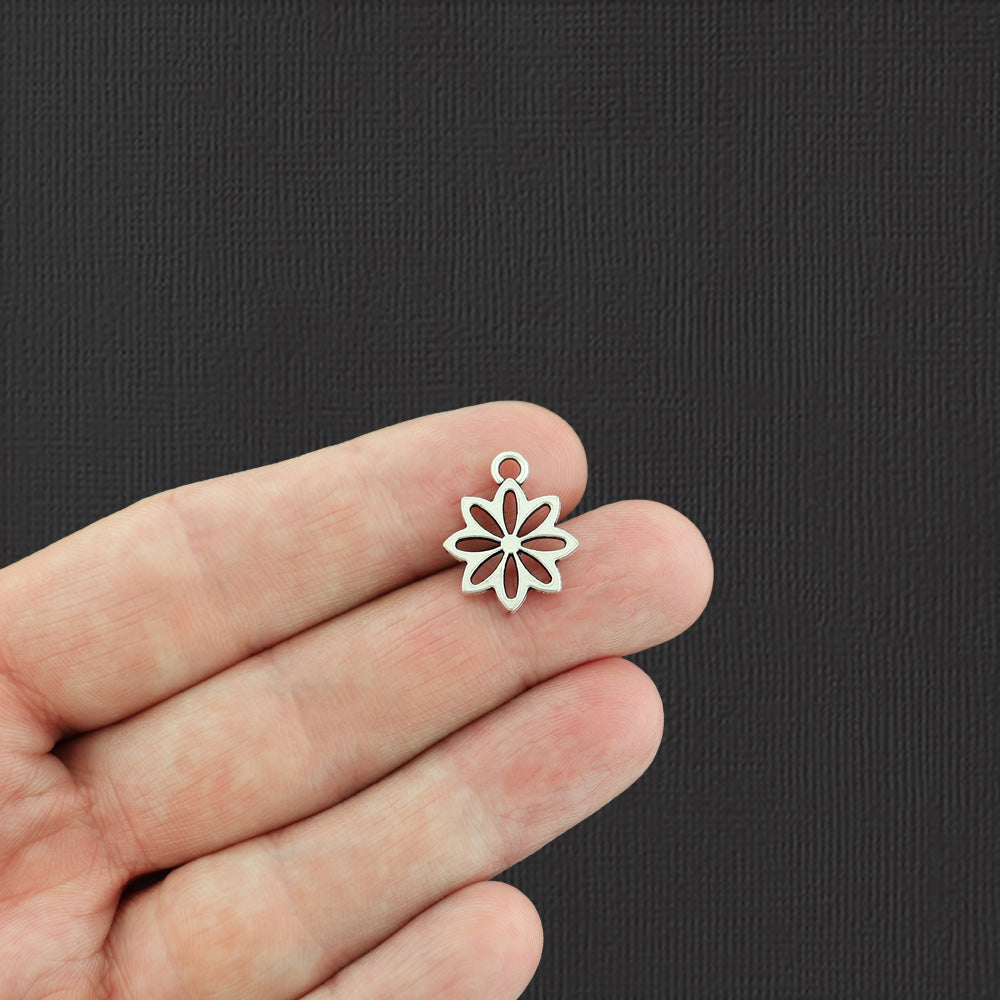 15 Daisy Flower Antique Silver Tone Charms - SC2503