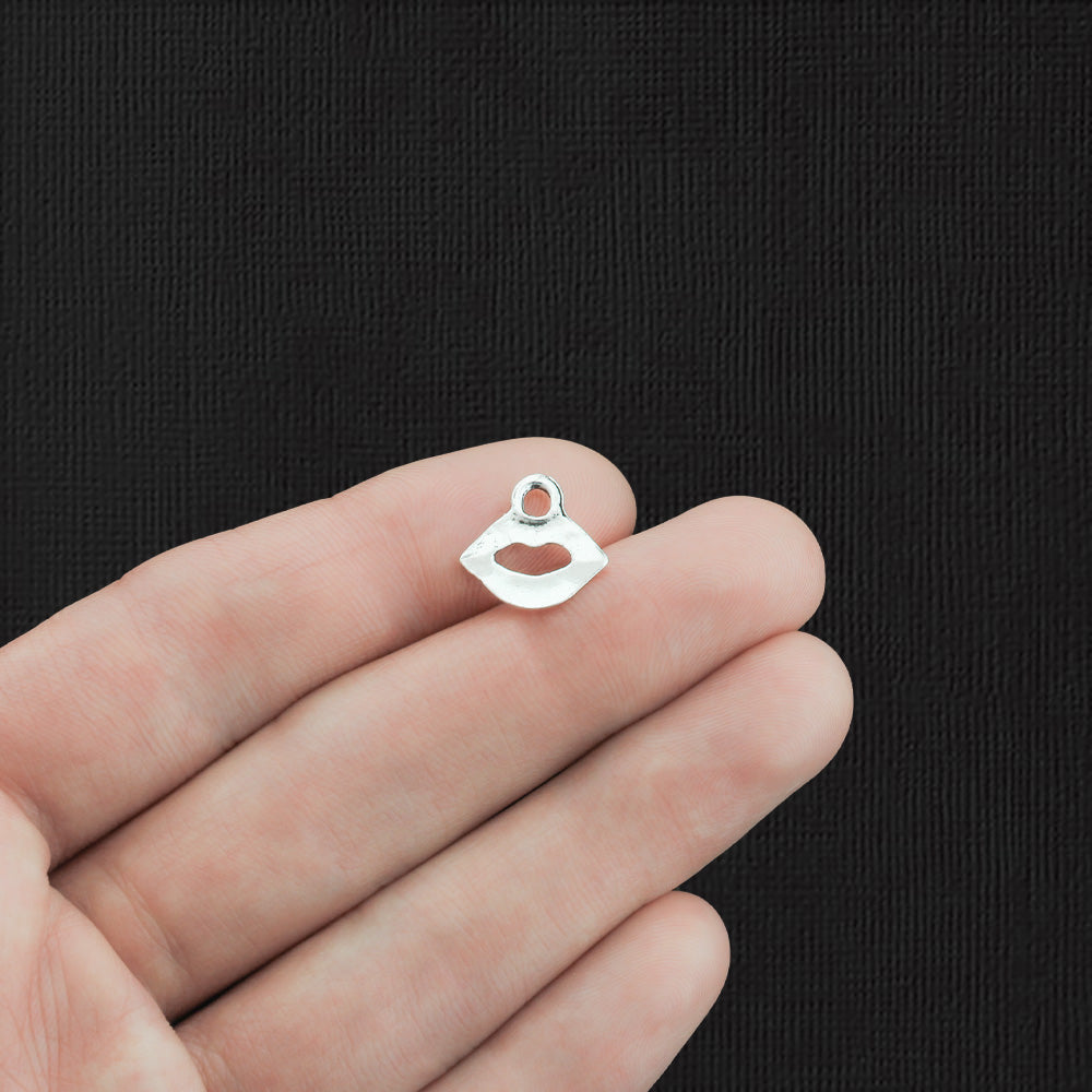 15 breloques de ton argent antique lèvres - SC3662