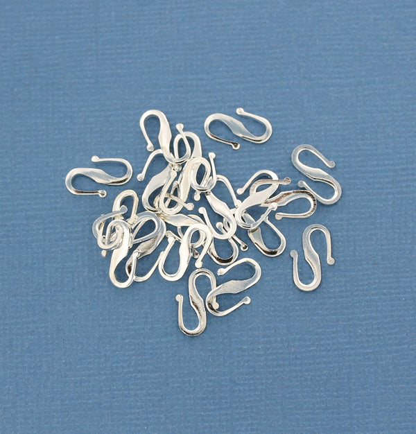 Fermoirs à crochet en S ton argent antique - 12 mm x 7 mm - 15 fermoirs - Z750