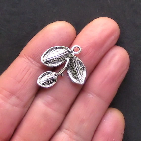 5 Leaf Antique Silver Tone Charms 2 Sided - SC752
