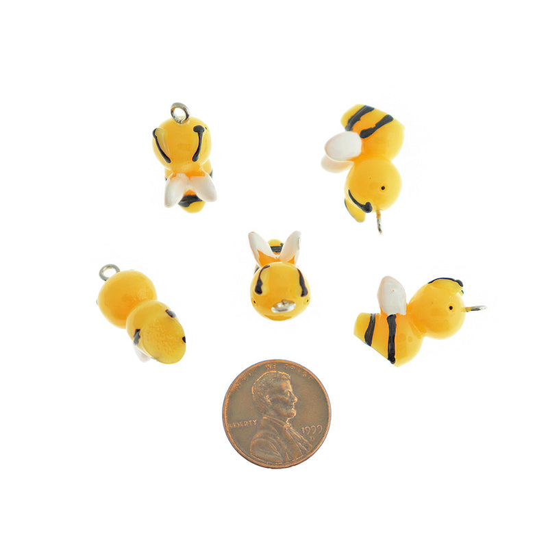 4 breloques en résine d'abeille 3D - K601