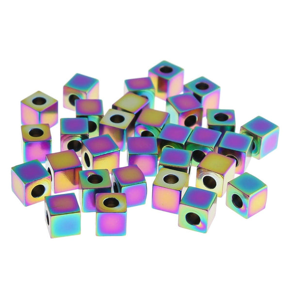 Perles intercalaires Cube en acier inoxydable 6 mm x 6 mm - arc-en-ciel galvanisé - 20 perles - MT402