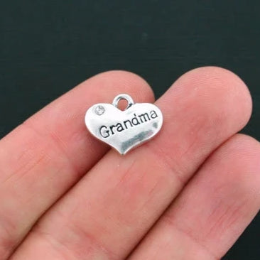 4 breloques de ton argent antique de grand-mère coeur 2 faces avec strass incrustés - SC1556