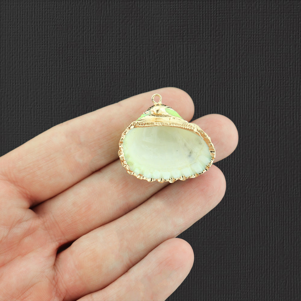 2 breloques en émail ton or coquillage naturel vert jaune - E981