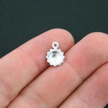 20 Sunflower Antique Silver Charms - SC4364