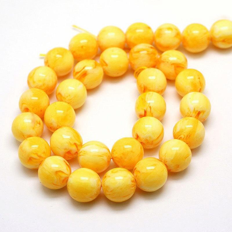 Round Glass Beads 8mm - Butterscotch Yellow Swirl - 20 Beads - BD656