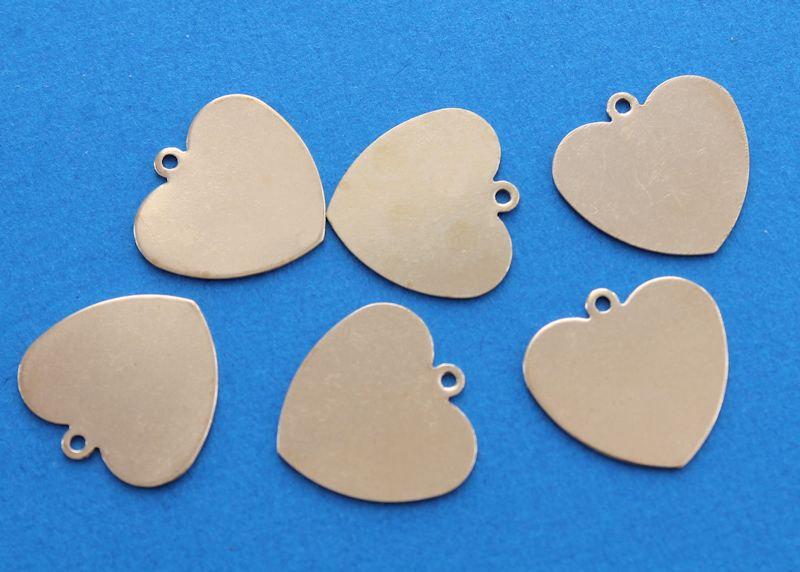 Heart Stamping Blanks - Gold Tone Brass - 18mm x 18mm - 20 Tags - MT125