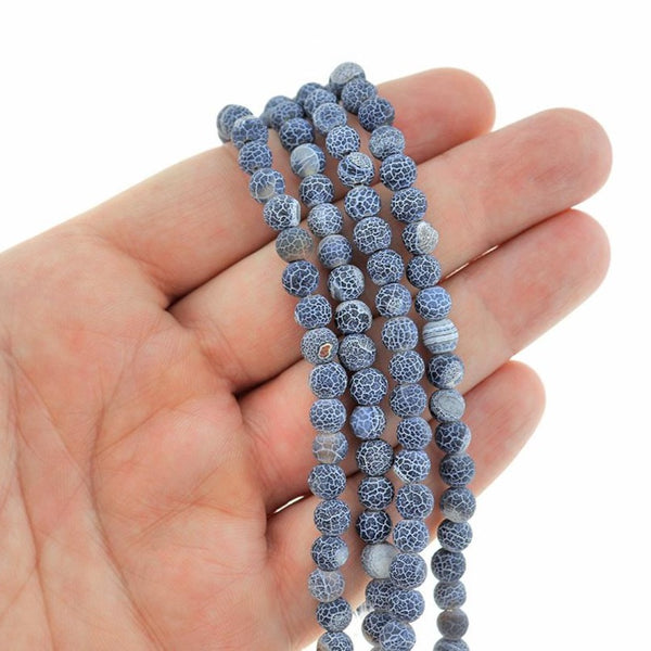 Perles rondes en agate naturelle 6 mm - craquelé bleu marine patiné - 1 rang 62 perles - BD2458