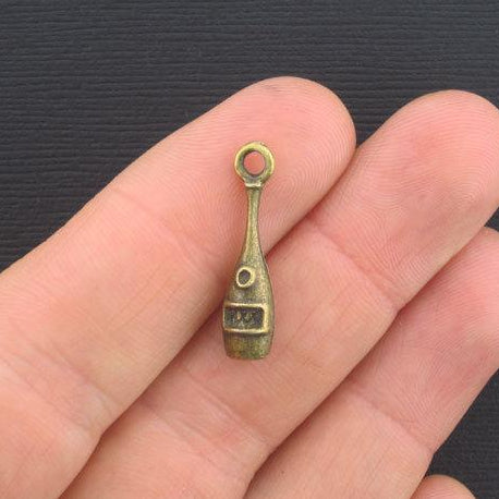 4 Wine Bottle Antique Bronze Tone Charms 3D - BC933