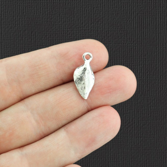 25 Leaf Antique Silver Tone Charms - SC5962