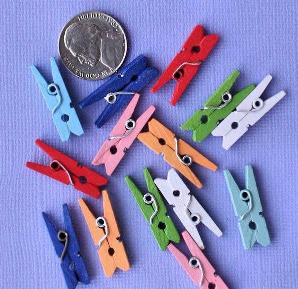 25 Wooden Clothespin Charms Assorted Colors 3D - K143