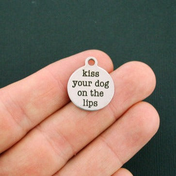 Breloques en acier inoxydable pour chien - Embrassez votre chien sur les lèvres - BFS001-0251