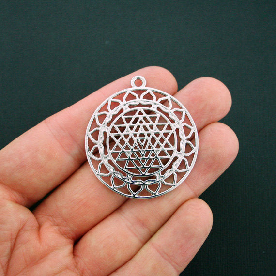 2 breloques argentées antiques de méditation Sri Yantra - SC5896
