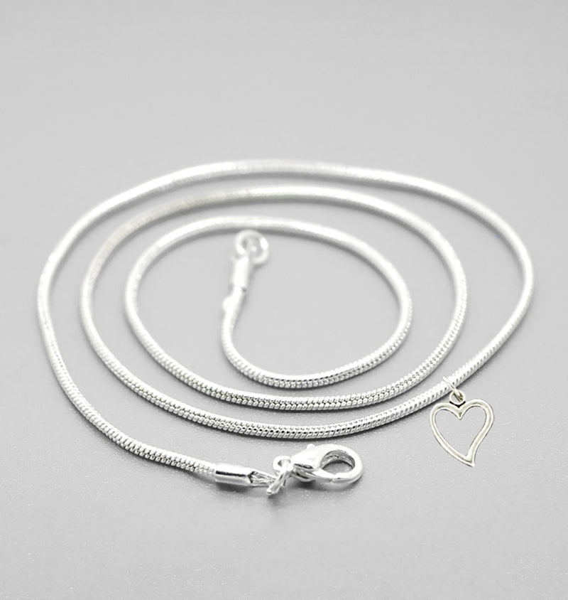 Collier chaîne serpent argenté 16" - 1,5 mm - 12 colliers - N487