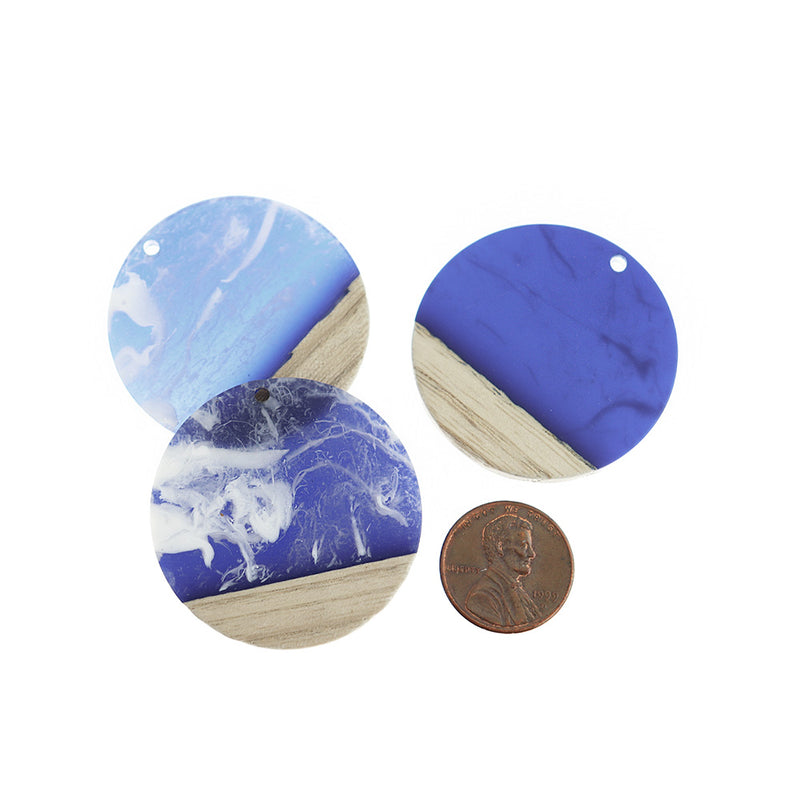 Round Natural Wood and Resin Charm 38mm - Ocean Blue - WP390