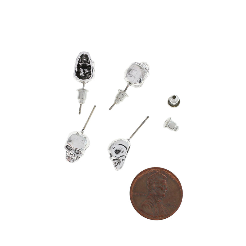 Boucles d'oreilles en laiton argenté - Tête de mort - 8 mm x 7 mm - 2 pièces 1 paire - ER447