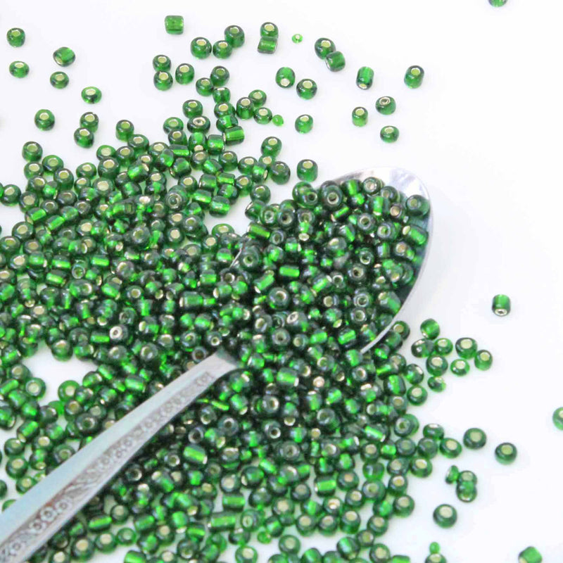 Seed Glass Beads 6/0 4mm - Silver Lined Grass Green - 50g 496 Beads - BD1291