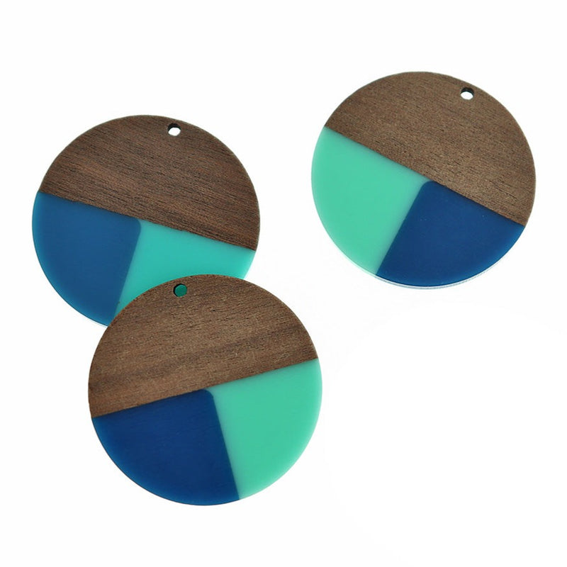 Round Natural Wood and Resin Charm 38mm - Turquoise and Navy Blue - WP510