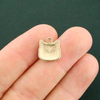 4 breloques chat en émail doré - E339